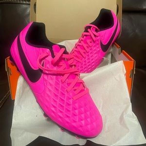 NWT Youth Nike Soccer Cleats